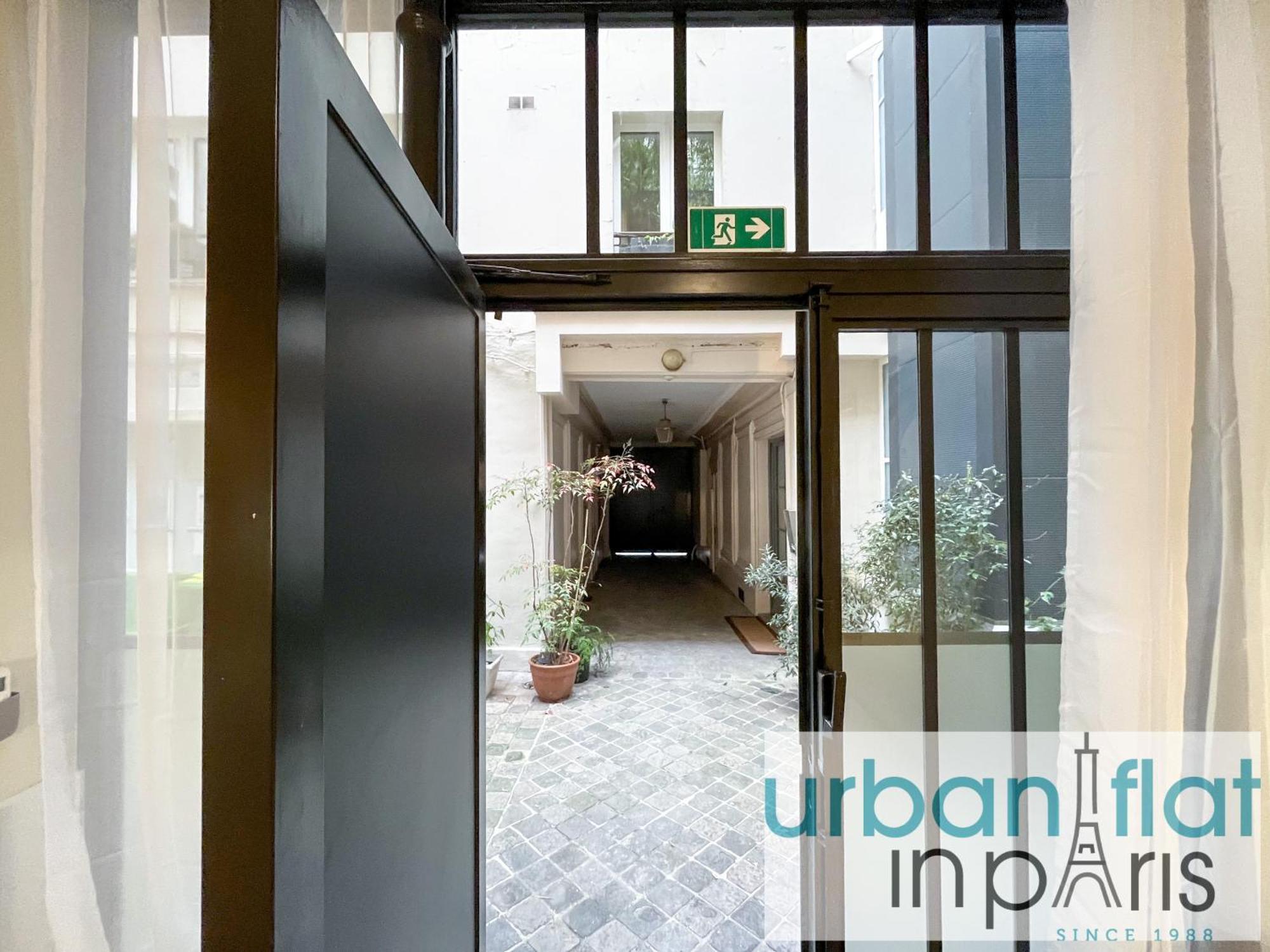 Urban Flat - 196 Saint Honore *